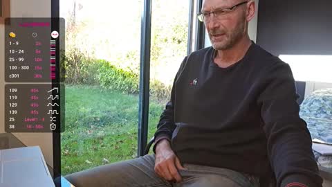 My name is David and if you like public exhibitions you wont be disappointed with me LoL - My favorite vibes is 44  online show from 12-02-25, 09:47