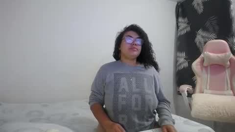 Snapshot of bianca_boobs chatting on 10-31-25, 09:10 Bianca Tuesday to Sunday from 2am to 6am UTC-5 online show from 10-31-25, 09:10