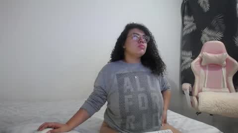 Snapshot of bianca_boobs chatting on 11-18-25, 09:47 Bianca Tuesday to Sunday from 2am to 6am UTC-5 online show from 11-18-25, 09:47