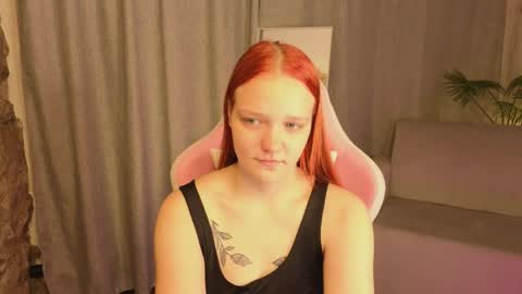 Snapshot of bianca_touch chatting on 05-26-26, 04:52 Candace online show from 05-26-26, 04:52