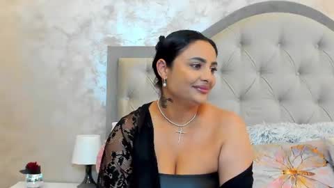 Snapshot of bianca_vale chatting on 07-07-26, 05:32 Bianca Vale online show from 07-07-26, 05:32