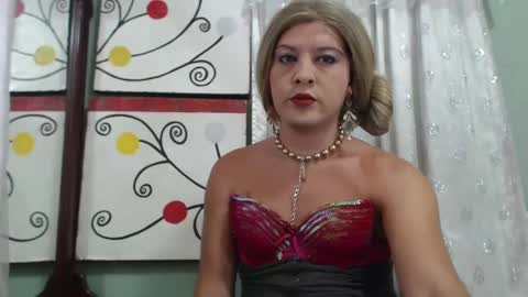 Snapshot of bianca_vega chatting on 10-06-25, 05:10 Bianca Vega online show from 10-06-25, 05:10