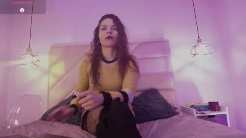 Snapshot of biancaluxx1 chatting on 10-14-25, 11:33 Bianca online show from 10-14-25, 11:33