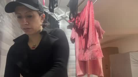 Snapshot of biancamirage1 chatting on 04-30-26, 12:33 Bianca Mirage online show from 04-30-26, 12:33
