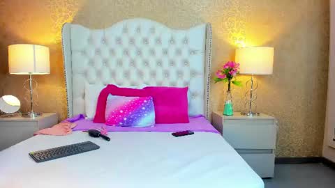 Snapshot of biancamonroe_ chatting on 06-18-26, 03:16 Bianca online show from 06-18-26, 03:16
