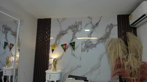 Snapshot of biancapercy chatting on 06-22-26, 12:02 Bianca online show from 06-22-26, 12:02