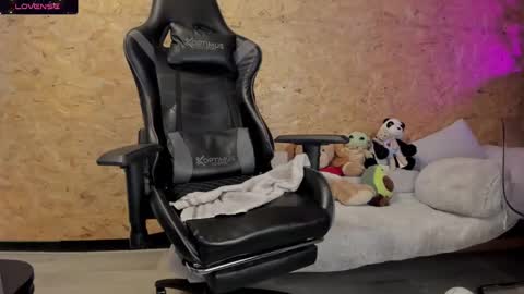 Biancastrong.. IGThebiancastrong online show from 02-16-25, 09:15