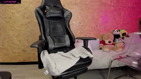 Biancastrong.. IGThebiancastrong online show from 03-06-25, 08:30