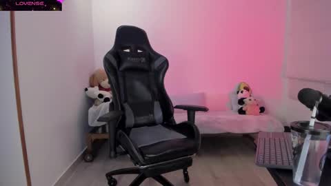 Biancastrong.. IGThebiancastrong online show from 10-14-25, 02:12