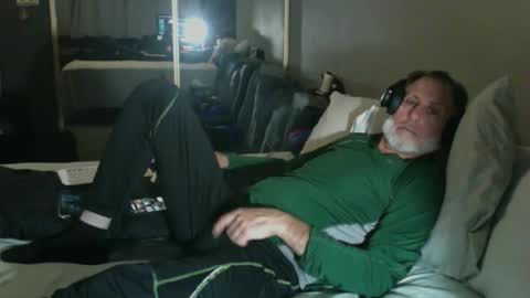 Snapshot of bibabe8 chatting on 10-30-25, 03:41 bibabe8 online show from 10-30-25, 03:41