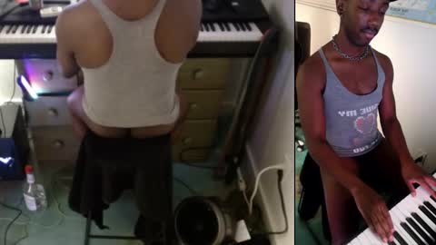 BicepsandFrot online show from 02-26-25, 10:58