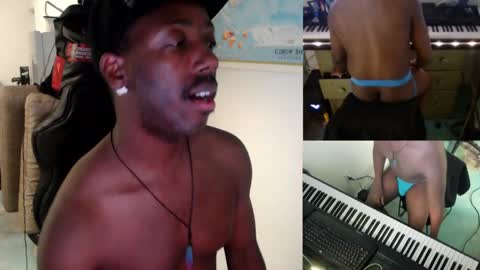 BicepsandFrot online show from 03-09-25, 11:14