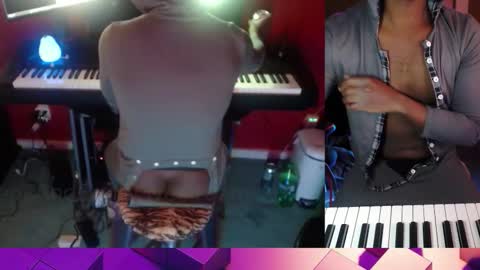 Snapshot of bicepsandfrot chatting on 01-13-26, 03:56 BicepsandFrot online show from 01-13-26, 03:56