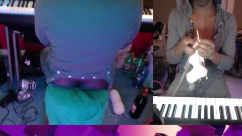 Snapshot of bicepsandfrot chatting on 01-17-26, 07:46 BicepsandFrot online show from 01-17-26, 07:46