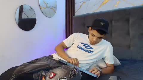 Snapshot of bick_jhonn chatting on 05-31-26, 07:26 Bick Khonn online show from 05-31-26, 07:26