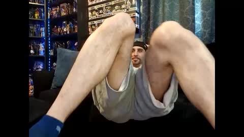 Snapshot of big_and_tasty_69 chatting on 05-25-26, 04:57 Big Tasty online show from 05-25-26, 04:57