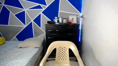 big_black11 online show from 03-09-25, 04:11