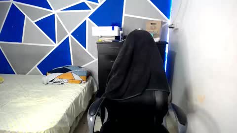 big_black11 online show from 10-06-25, 05:27