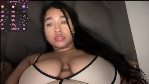 Snapshot of big_boobs_lau chatting on 03-01-25, 05:20 lau li online show from 03-01-25, 05:20