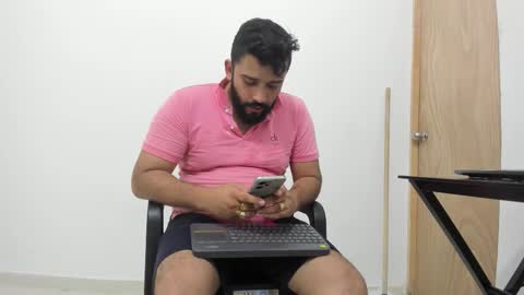 Tommy online show from 11-16-25, 04:12