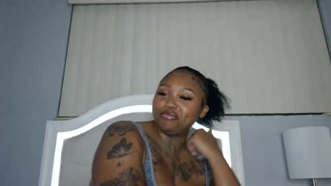 Snapshot of big_lavish chatting on 07-19-26, 04:16 Big Lavish online show from 07-19-26, 04:16