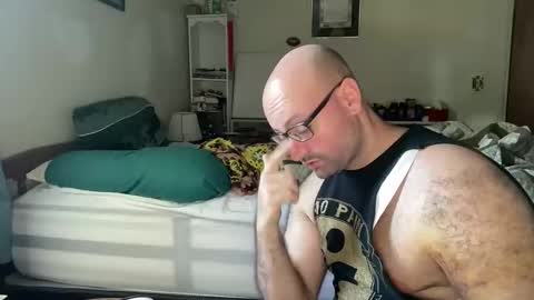Snapshot of bigbackmuscles1296 chatting on 06-07-26, 11:36 Mr. Muscle Monster online show from 06-07-26, 11:36
