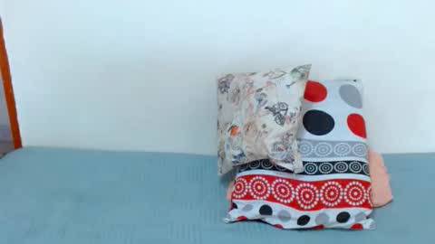 pamela gomez and maria online show from 04-01-26, 01:41