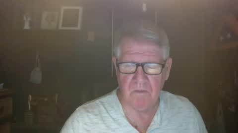 Snapshot of bigbeerdrinker1 chatting on 11-20-25, 05:56 bigbeerdrinker online show from 11-20-25, 05:56