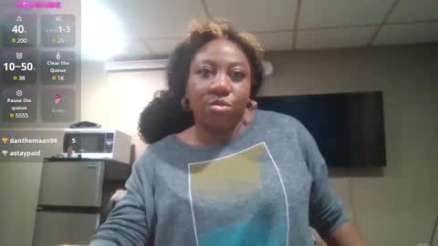 Snapshot of bigboobs_bouncin chatting on 02-27-25, 08:06 Ashley online show from 02-27-25, 08:06