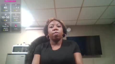 Snapshot of bigboobs_bouncin chatting on 03-02-25, 10:48 Ashley online show from 03-02-25, 10:48