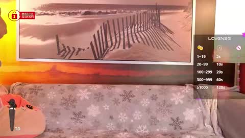 Snapshot of bigboobsarri chatting on 10-31-25, 02:29 BigBoobsArri online show from 10-31-25, 02:29