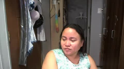 Snapshot of bigboobslyn chatting on 06-29-26, 04:18 bigboobslyn online show from 06-29-26, 04:18