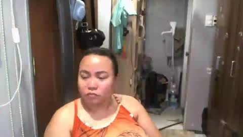 Snapshot of bigboobslyn chatting on 07-23-26, 03:10 bigboobslyn online show from 07-23-26, 03:10