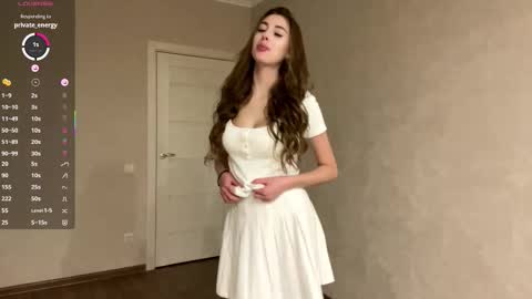 Snapshot of bigboobstime chatting on 11-25-25, 12:49 Liza online show from 11-25-25, 12:49