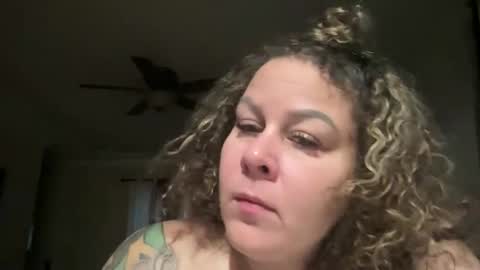 Snapshot of bigbreastsabrina chatting on 11-21-25, 12:59 BIG BREAST SABRINA online show from 11-21-25, 12:59