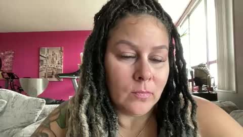 Snapshot of bigbreastsabrina chatting on 05-12-26, 04:15 BIG BREAST SABRINA online show from 05-12-26, 04:15