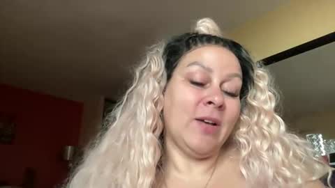 Snapshot of bigbreastsabrina chatting on 05-22-26, 12:33 BIG BREAST SABRINA online show from 05-22-26, 12:33