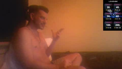 Jon - Im Straight online show from 09-11-25, 04:23