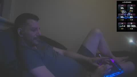 Snapshot of bigcawwwk chatting on 06-08-26, 01:28 Jon - Im Straight online show from 06-08-26, 01:28