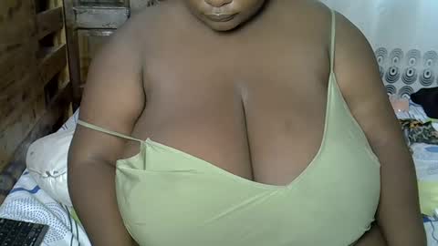 Snapshot of bigchocotities chatting on 02-03-25, 11:09 bigchocotities online show from 02-03-25, 11:09