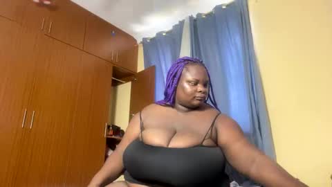 Snapshot of bigchocotities chatting on 03-10-25, 09:21 bigchocotities online show from 03-10-25, 09:21