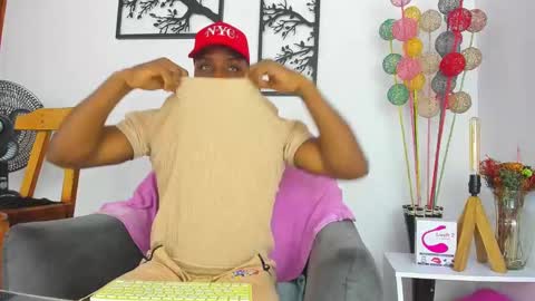 Snapshot of bigcock_latin01 chatting on 02-18-25, 03:21 sexy muscle online show from 02-18-25, 03:21