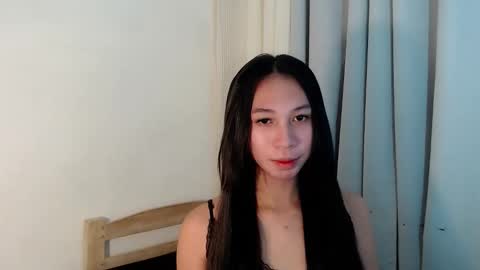 Snapshot of bigcock_luna chatting on 05-17-26, 01:40 Joyce online show from 05-17-26, 01:40