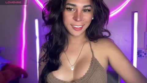 queen amanda online show from 05-18-26, 03:46