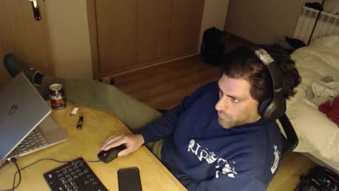 Snapshot of bigcok35spain chatting on 01-16-26, 06:45 bigcok35spain online show from 01-16-26, 06:45