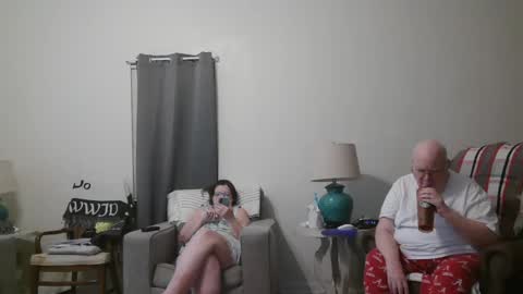 Snapshot of bigcraig123 chatting on 01-31-25, 11:24 Craig online show from 01-31-25, 11:24