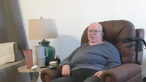 Snapshot of bigcraig123 chatting on 03-06-25, 06:37 Craig online show from 03-06-25, 06:37