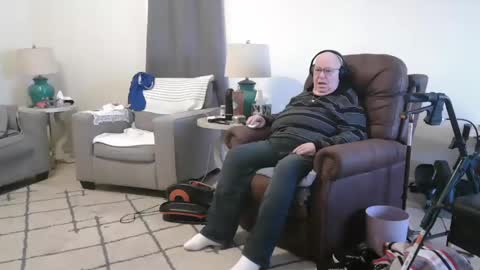 Snapshot of bigcraig123 chatting on 03-11-25, 02:51 Craig online show from 03-11-25, 02:51