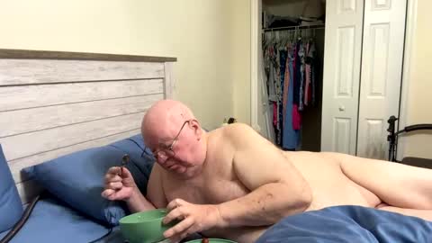 Snapshot of bigcraig123 chatting on 10-02-25, 10:33 Craig online show from 10-02-25, 10:33