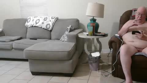 Snapshot of bigcraig123 chatting on 10-05-25, 11:52 Craig online show from 10-05-25, 11:52